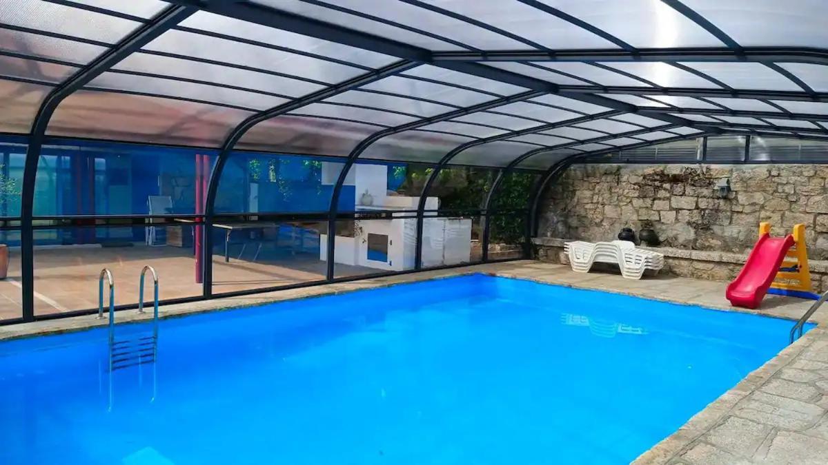 Fantástica vivienda con amplio jardín y piscina Cercedilla Exterior foto