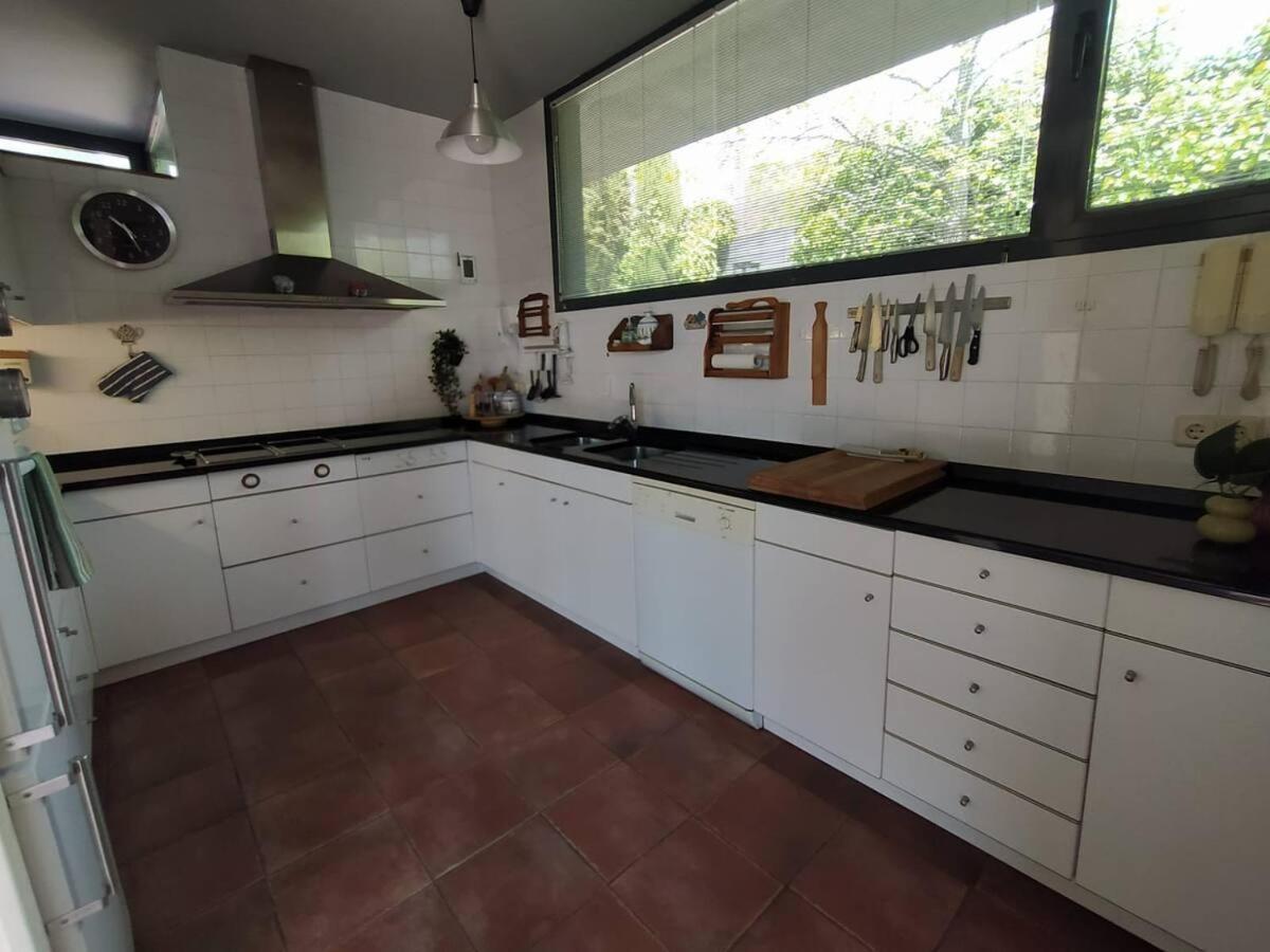 Fantástica vivienda con amplio jardín y piscina Cercedilla Exterior foto